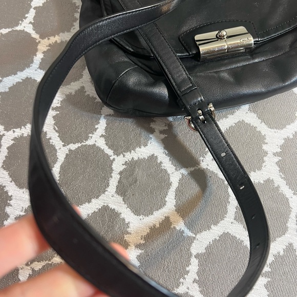Coach Black Crossbody Bag with Adjustable Strap and Flap Closure - Picture 7 of 16